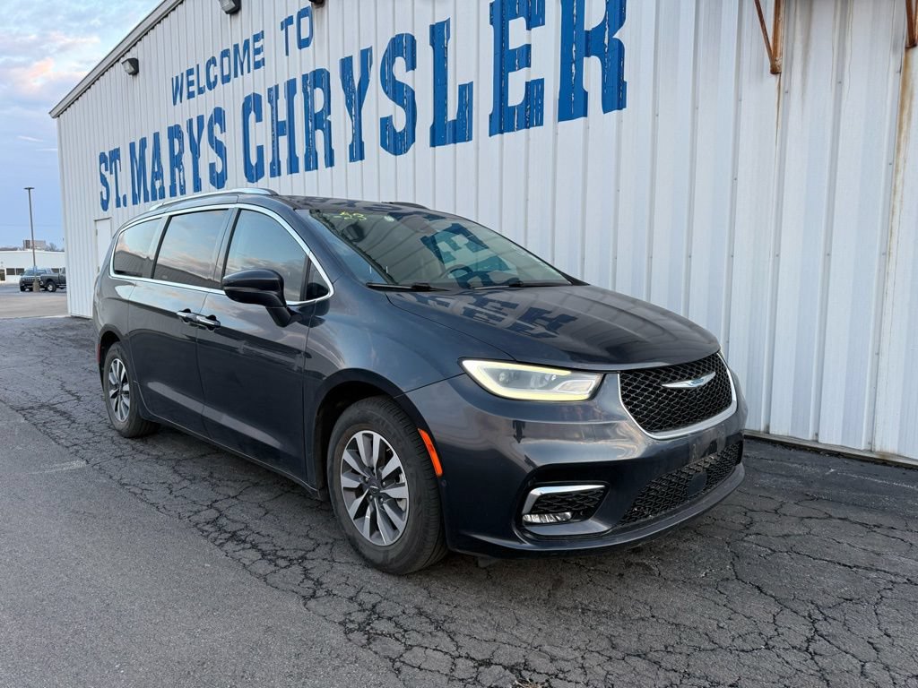 Used 2021 Chrysler Pacifica Touring-L