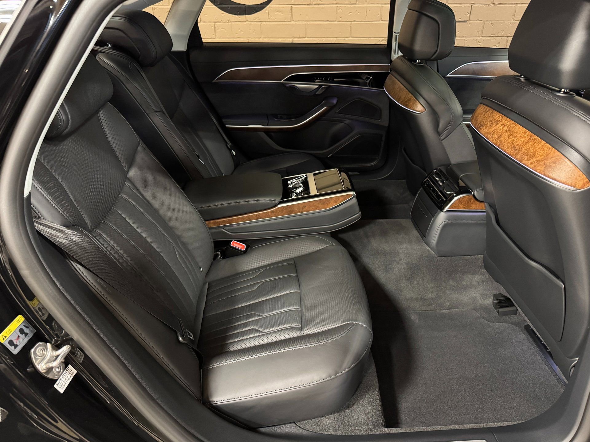 Used 2023 Audi A8 L 3.0T w/ Luxury Package image 50