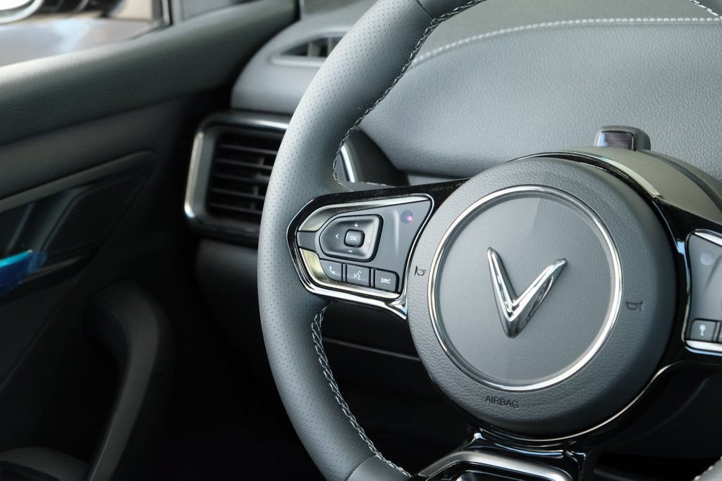 New 2025 VinFast VF 8 Plus AWD/4WD image 9