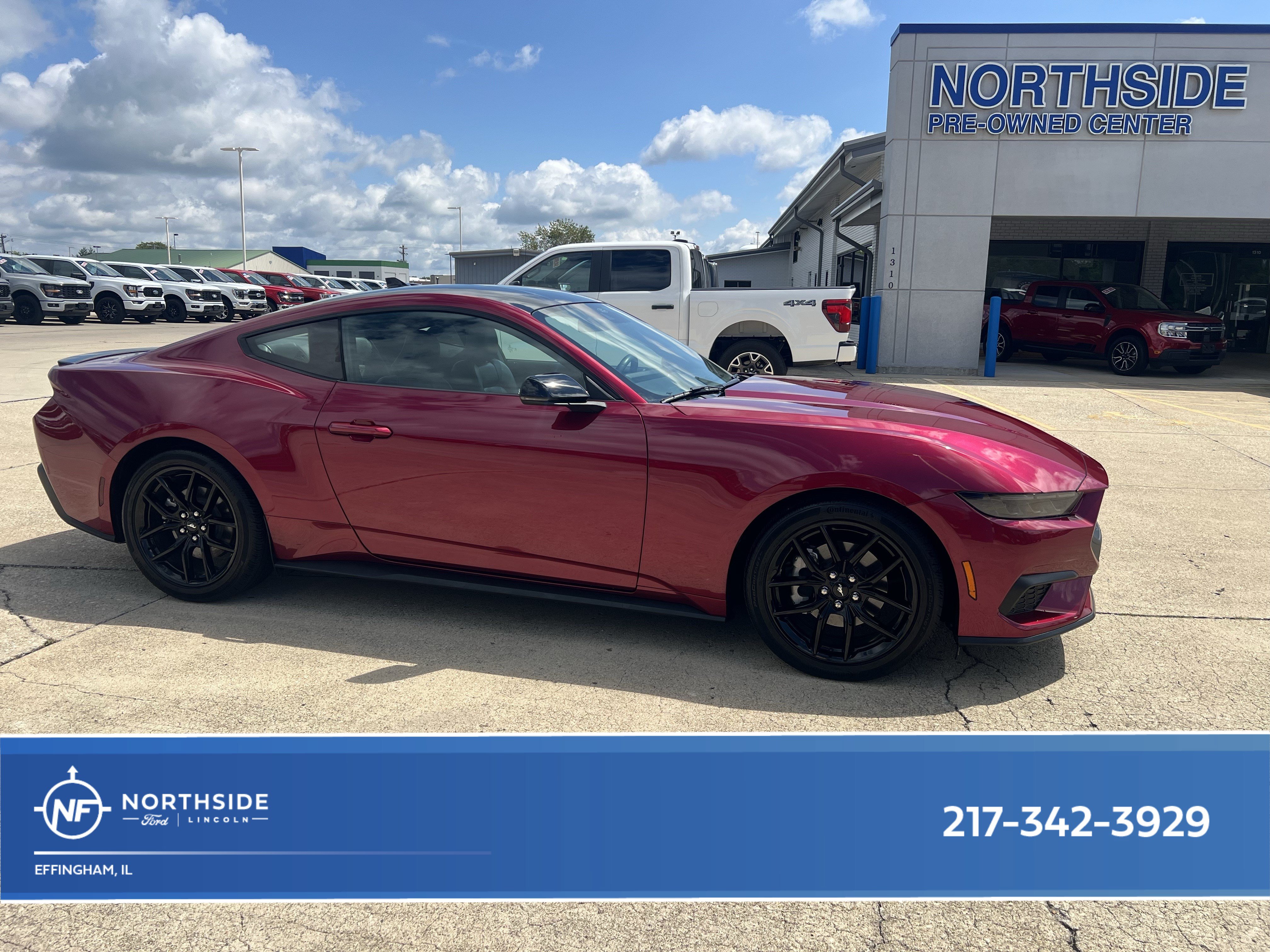 Used 2025 Ford Mustang Premium RWD image 1