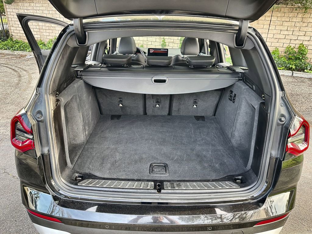 Used 2024 BMW X3 xDrive30i w/ Premium Essential Package image 21