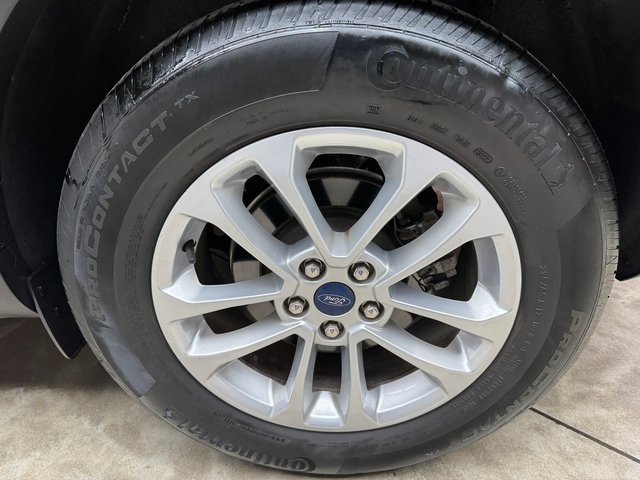 Used 2022 Ford Escape SE image 28