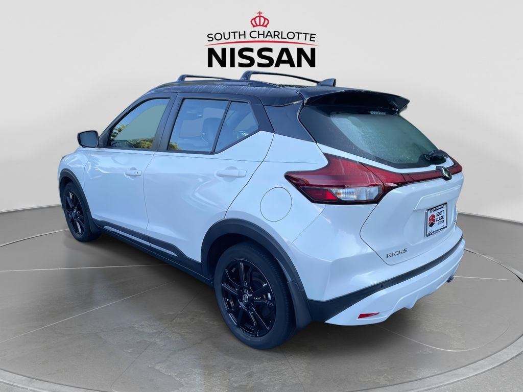 Used 2021 Nissan Kicks SR w/ SR Premium Package FWD image 4