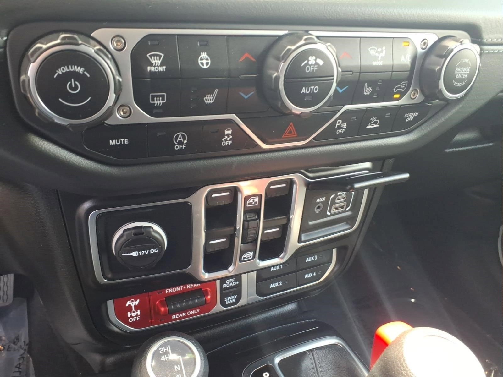 Used 2024 Jeep Wrangler Unlimited Rubicon w/ Technology Group AWD/4WD image 20