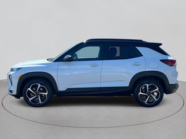 Used 2023 Chevrolet TrailBlazer RS w/ Sun and Liftgate Package FWD image 2