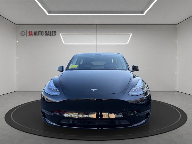 Used 2021 Tesla Model Y Performance image 8