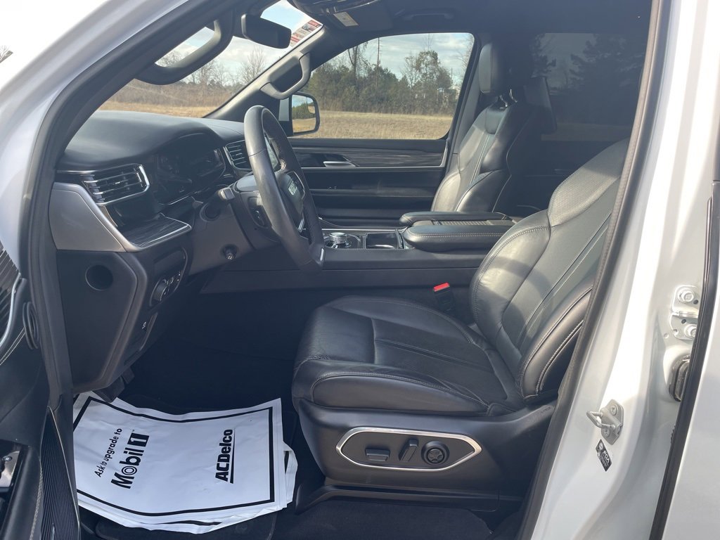 Used 2022 Jeep Wagoneer Series II w/ Rear Seat Video Group 1 image 11