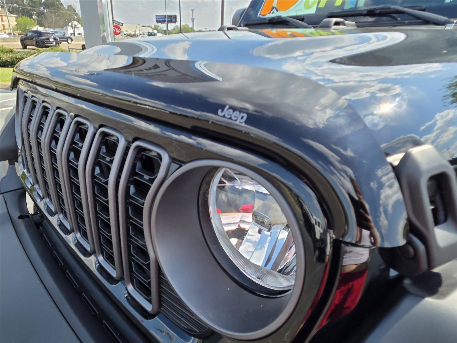 New 2026 Jeep Wrangler Unlimited Sport AWD/4WD image 32