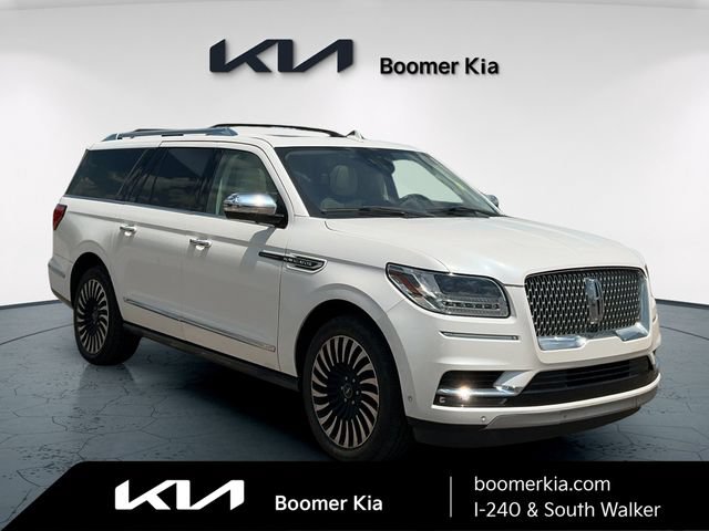 Used 2018 Lincoln Navigator L Black Label w/ Cargo Package AWD/4WD image 3