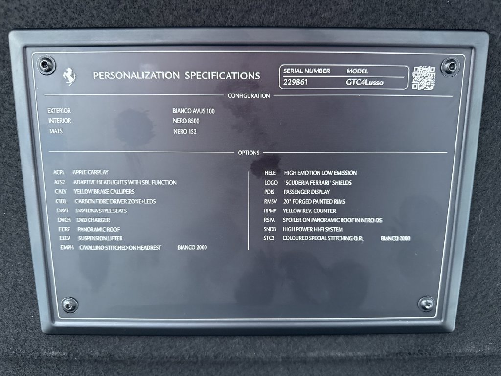 Used 2018 Ferrari GTC4Lusso AWD/4WD image 28