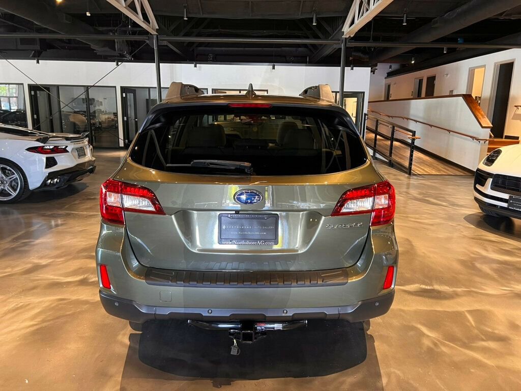 Used 2017 Subaru Outback 2.5i Limited AWD/4WD image 4