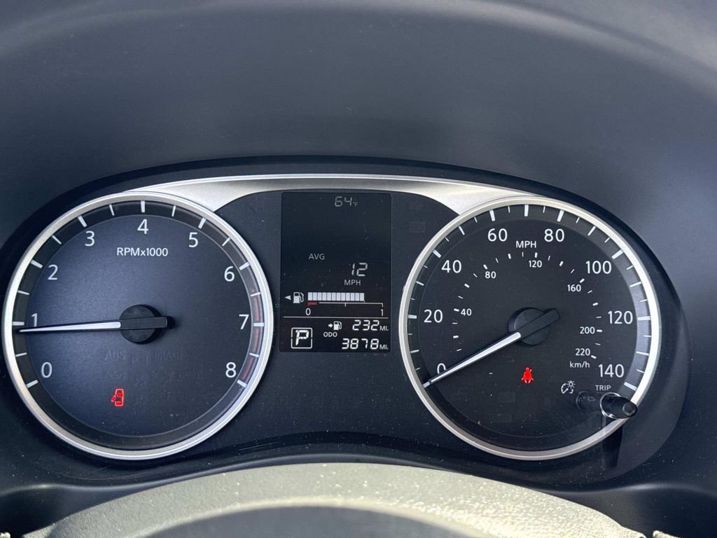 Certified 2025 Nissan Kicks Play S image 30