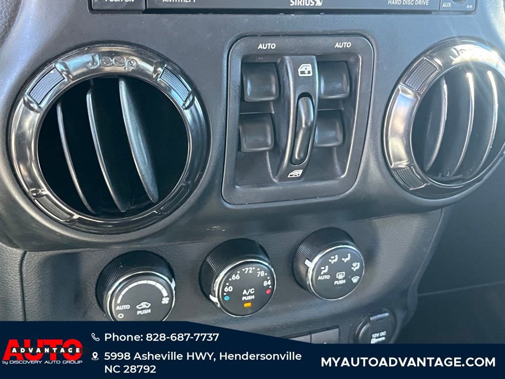 Used 2017 Jeep Wrangler Unlimited Rubicon image 14