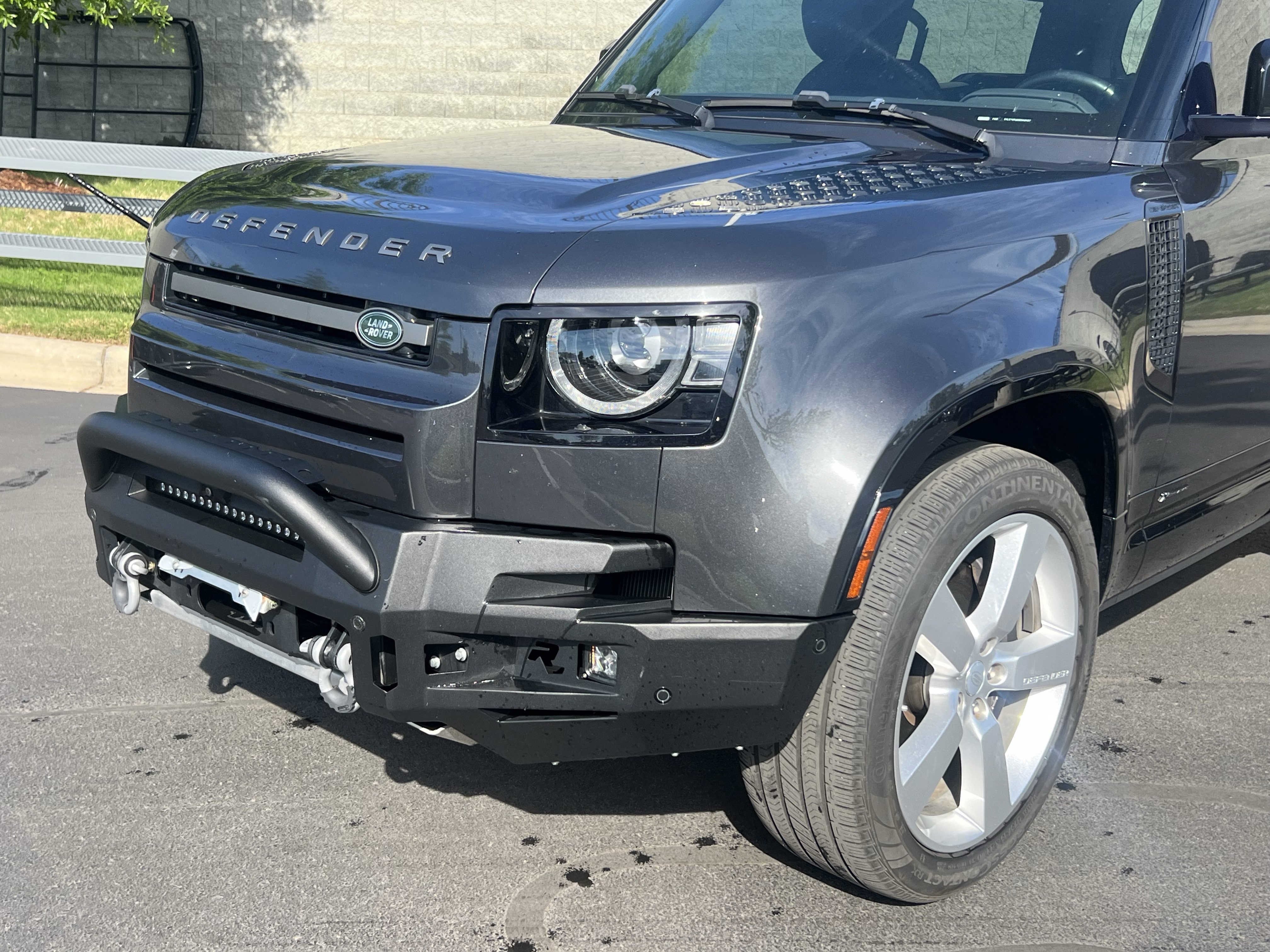 Used 2021 Land Rover Defender 90 X-Dynamic S image 11