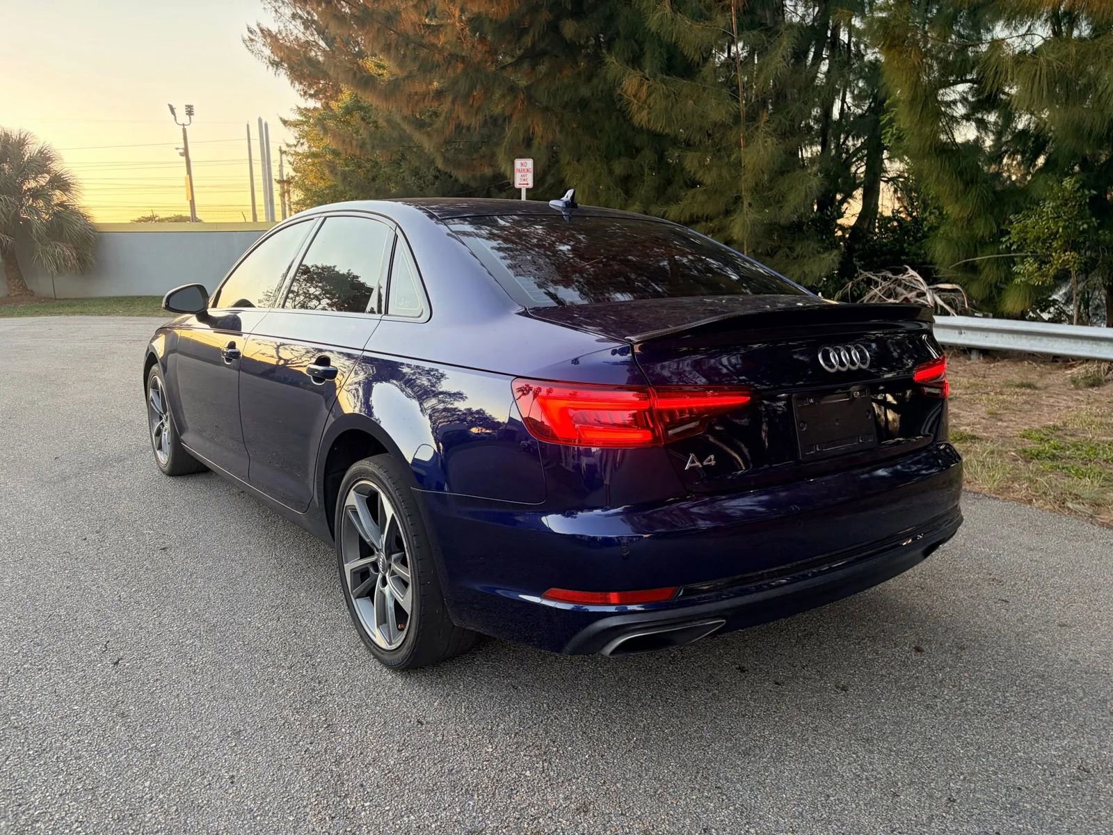 Used 2019 Audi A4 2.0T Premium FWD image 8