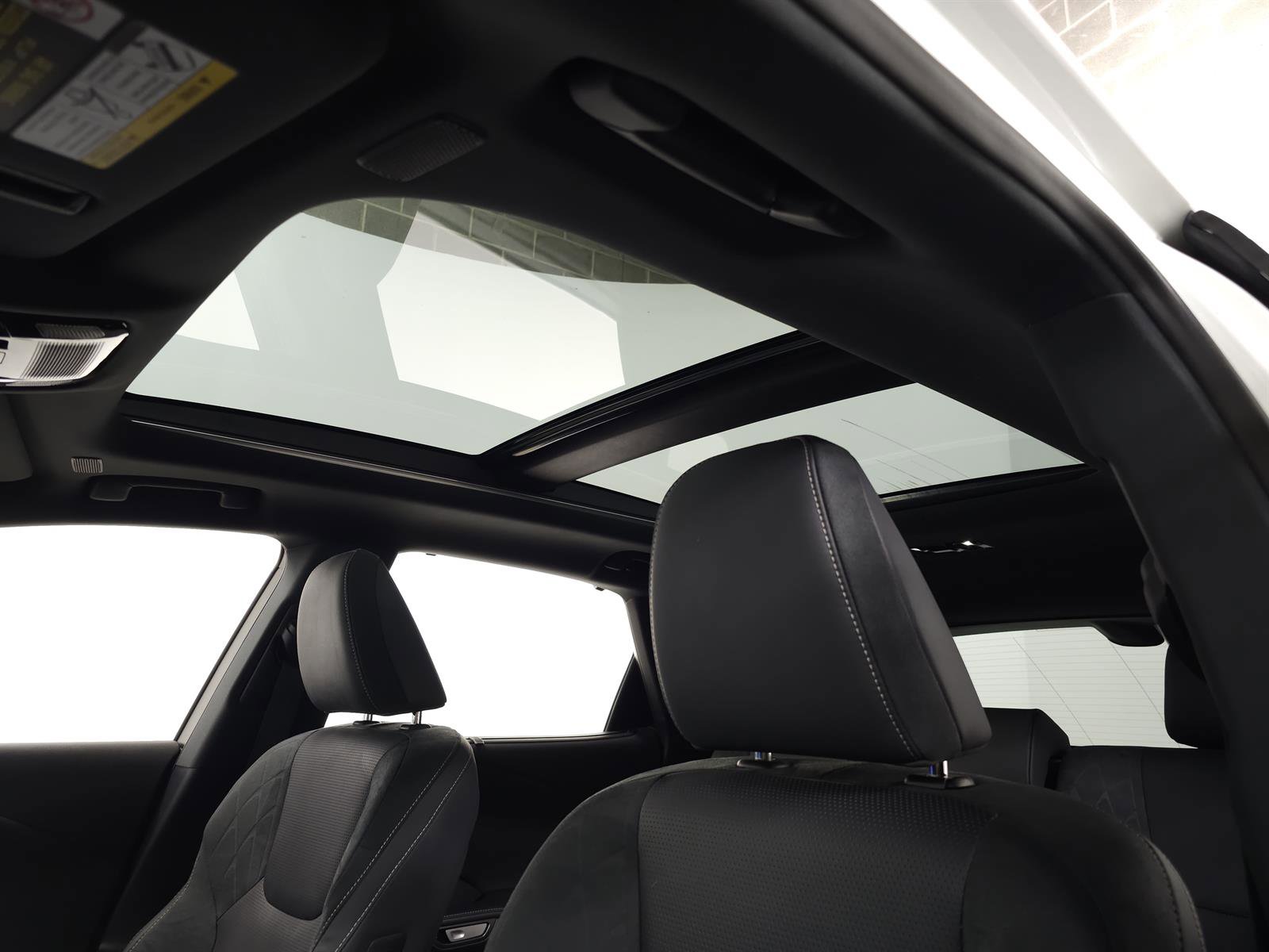 Certified 2024 Lexus RX 450h Luxury w/ Convenience Package image 18