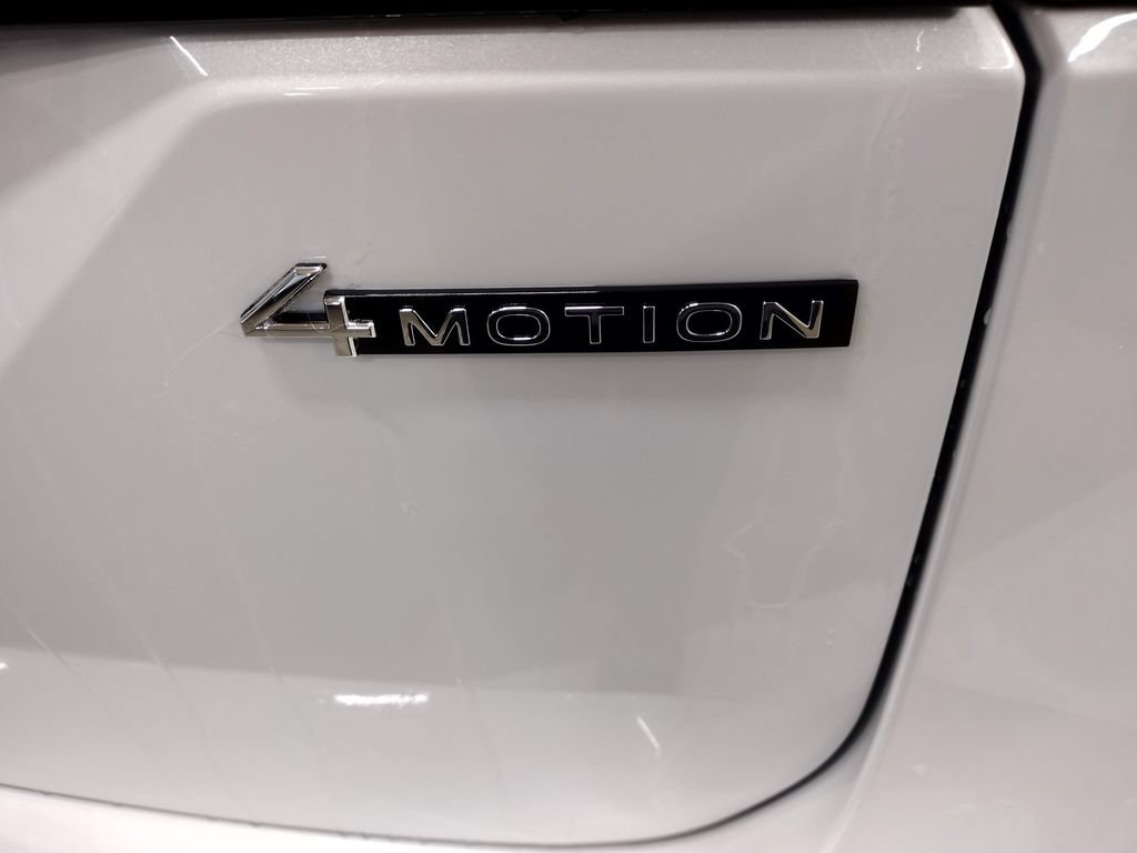 New 2026 Volkswagen Atlas Peak Edition AWD/4WD image 14
