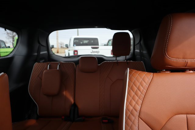 New 2026 Chrysler Pacifica Pinnacle image 5