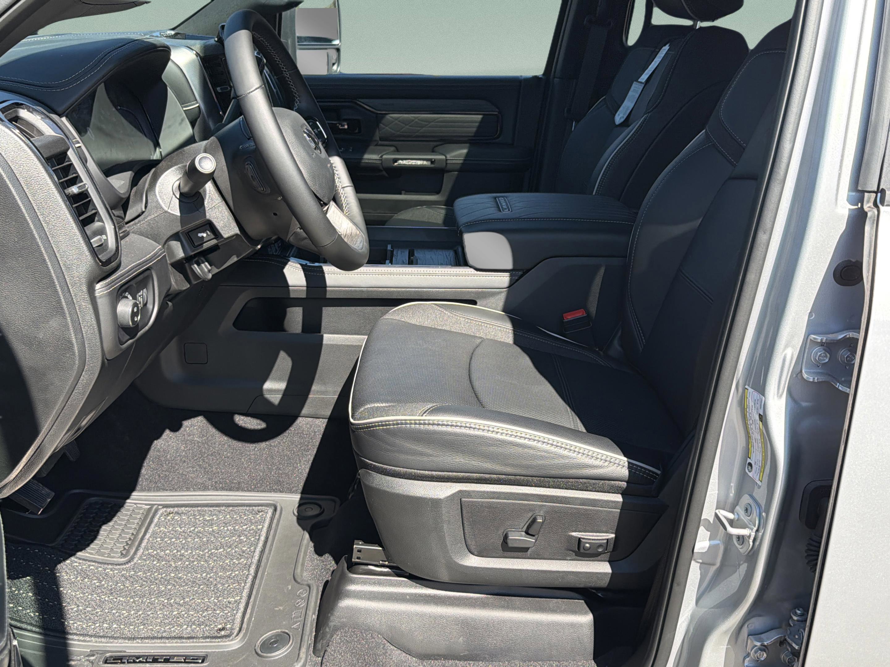 New 2026 RAM 3500 Limited image 24