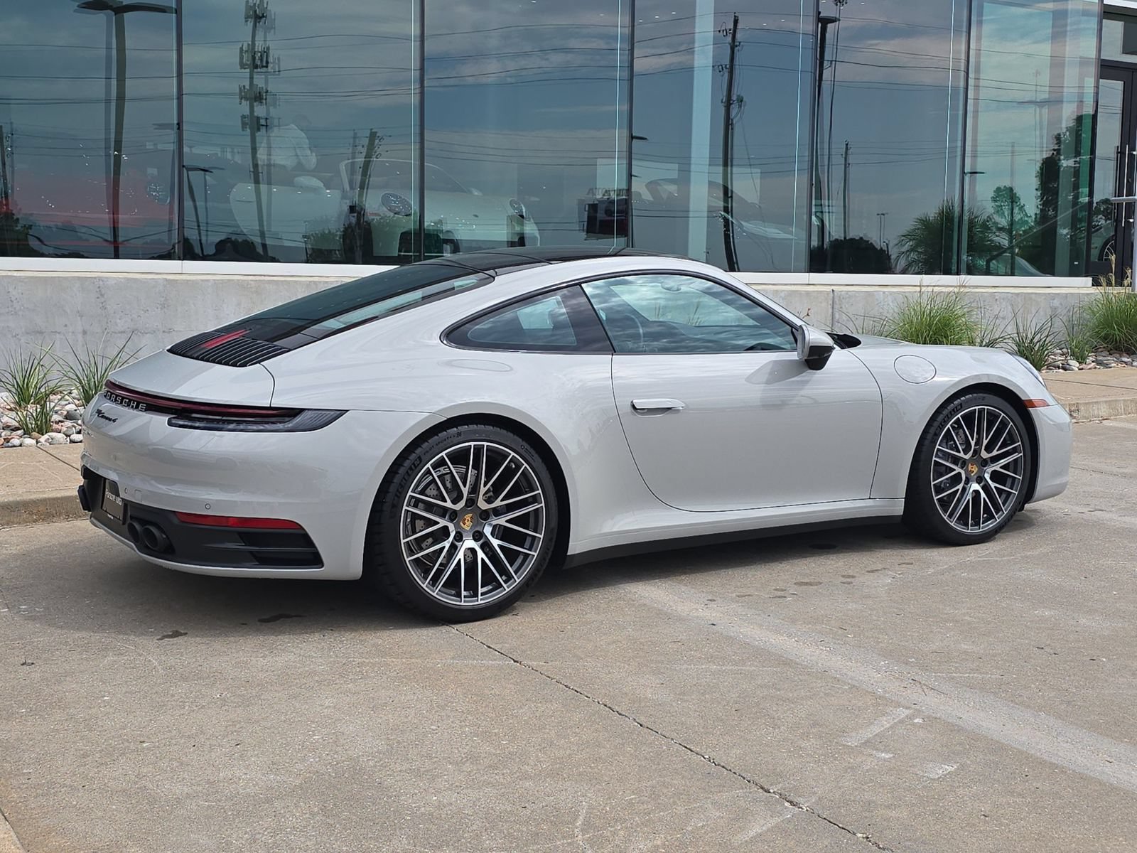 Certified 2024 Porsche 911 Carrera 4 AWD/4WD image 7