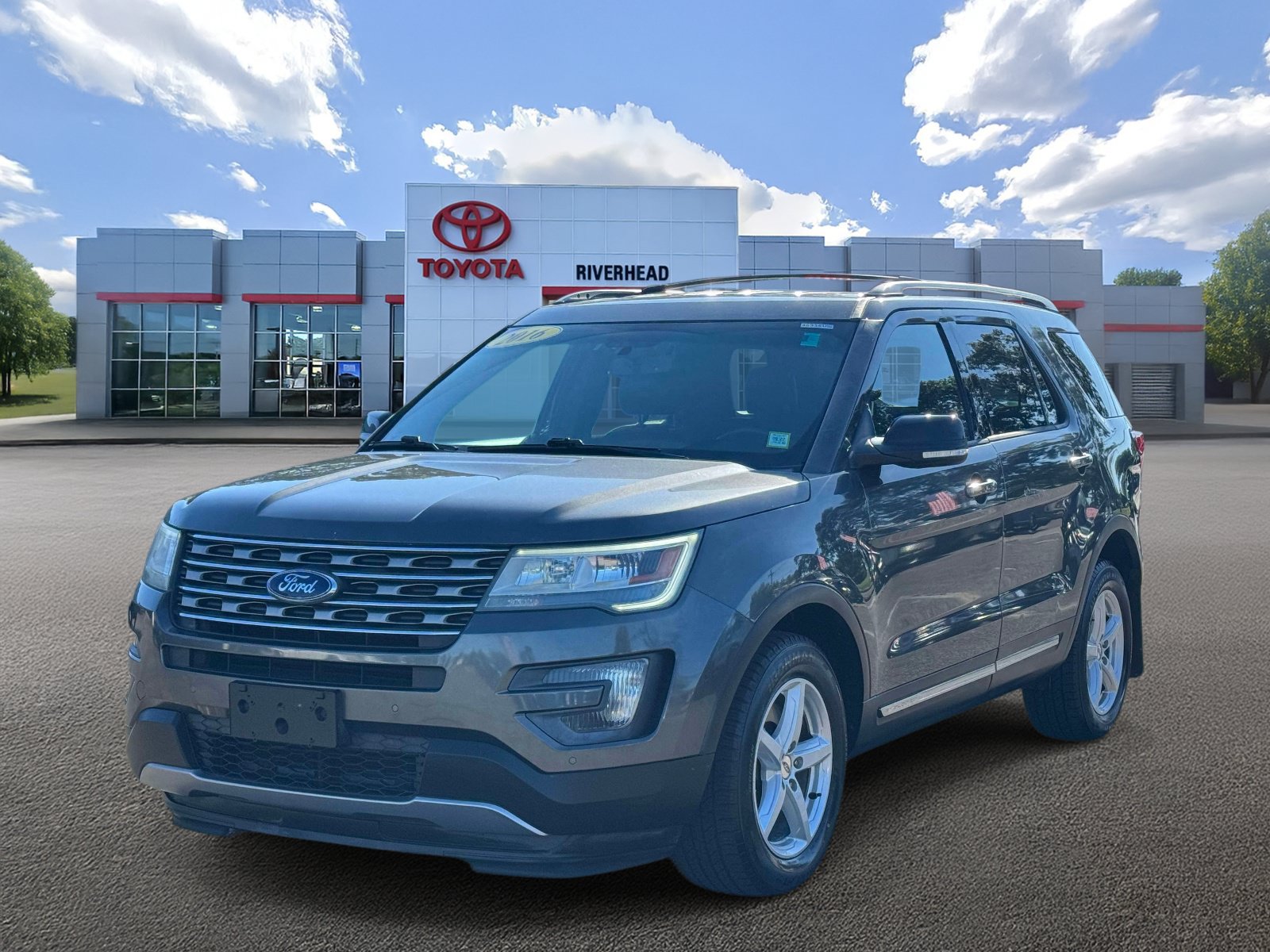 Used 2016 Ford Explorer XLT w/ Equipment Group 202A