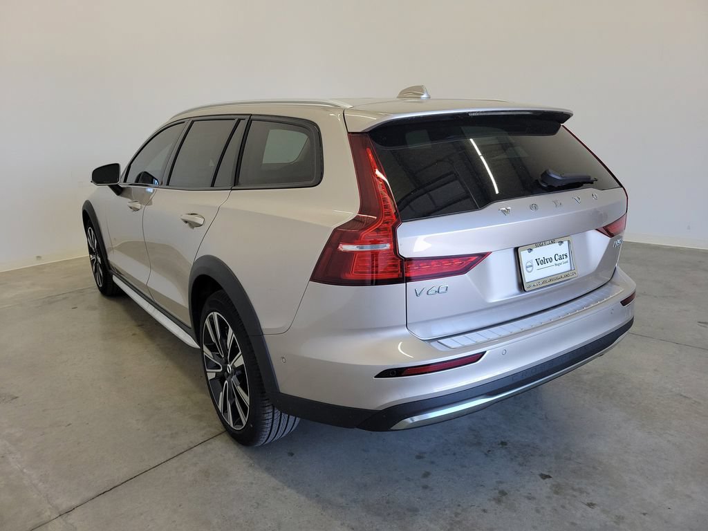 New 2026 Volvo V60 B5 Cross Country Ultra w/ Protection Package Premier AWD/4WD image 7