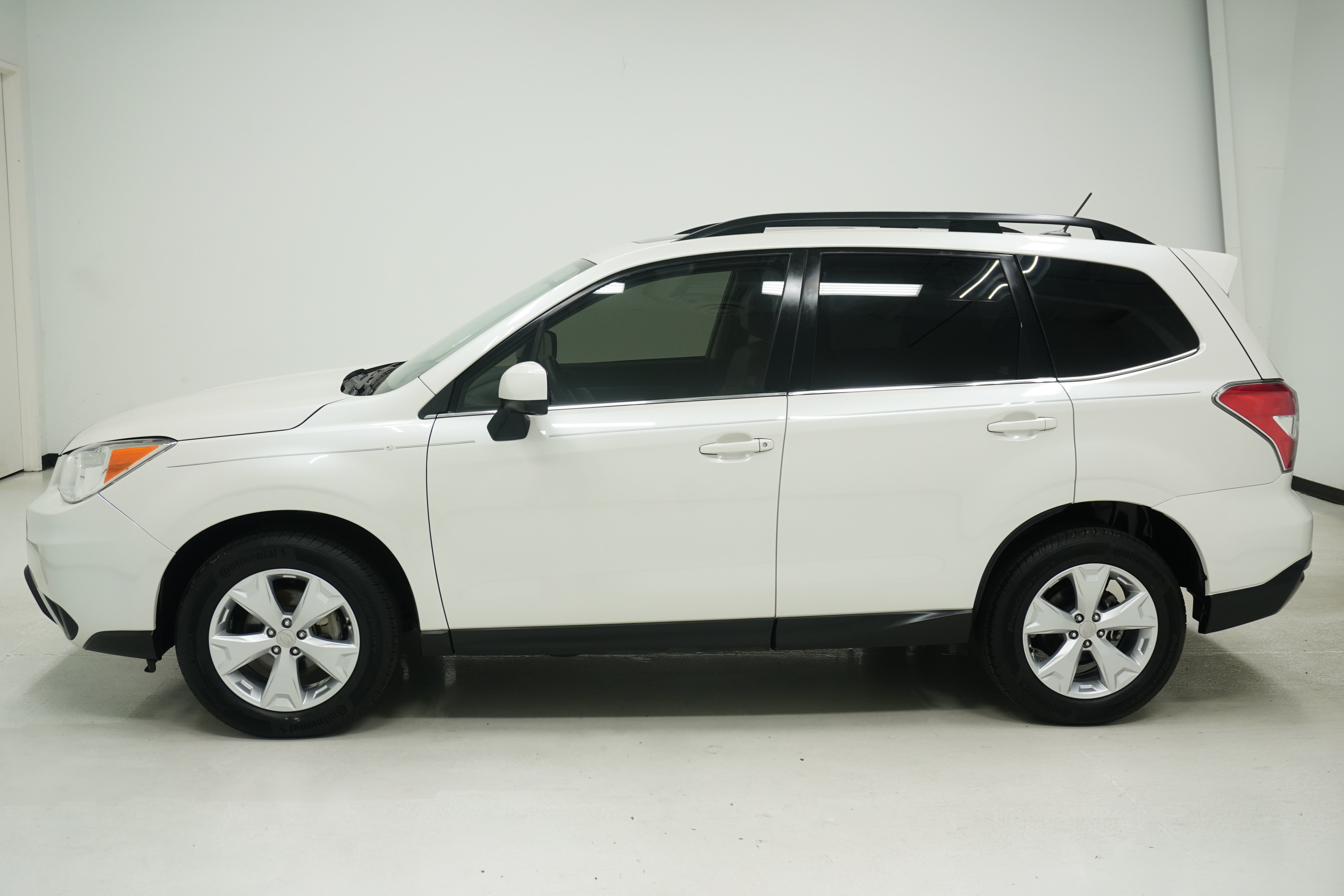 Used 2015 Subaru Forester 2.5i Limited w/ Popular Package #2 AWD/4WD image 7