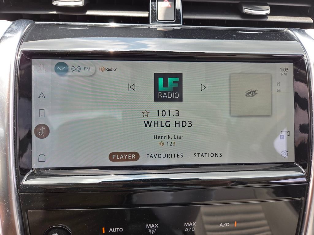 Used 2021 Land Rover Discovery Sport SE R-Dynamic AWD/4WD image 23