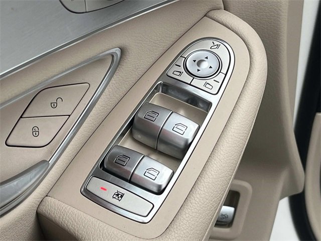 Used 2022 Mercedes-Benz GLC 300 image 25