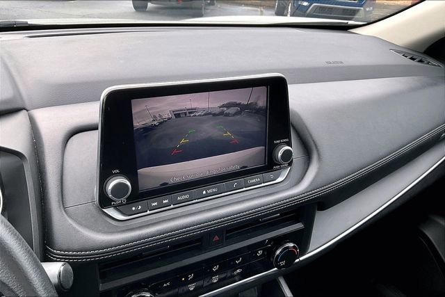 Used 2024 Nissan Rogue S image 11