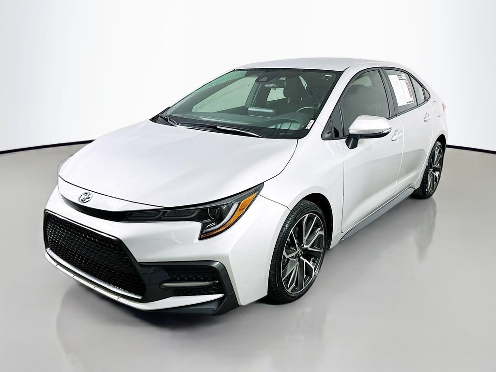 Used 2022 Toyota Corolla SE FWD image 3