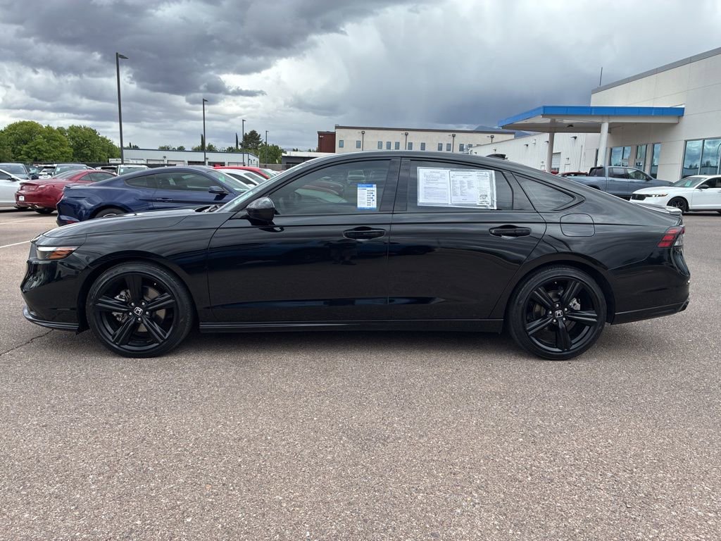 Used 2023 Honda Accord Sport image 2