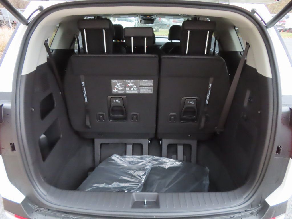 New 2026 Kia Carnival EX image 18