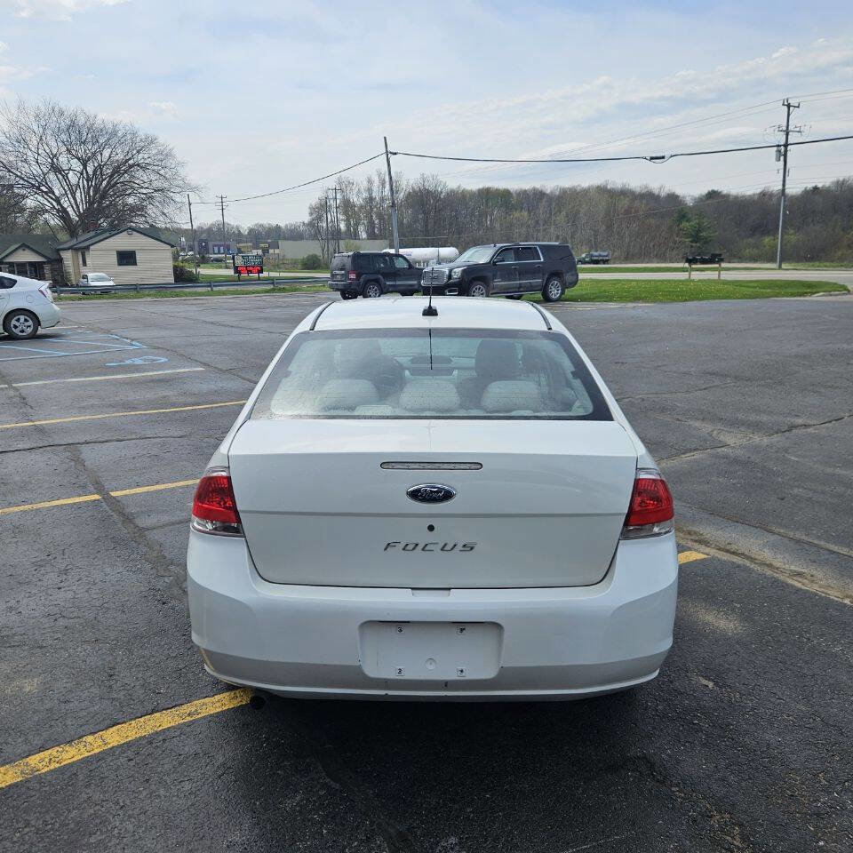 Used 2009 Ford Focus S FWD image 5