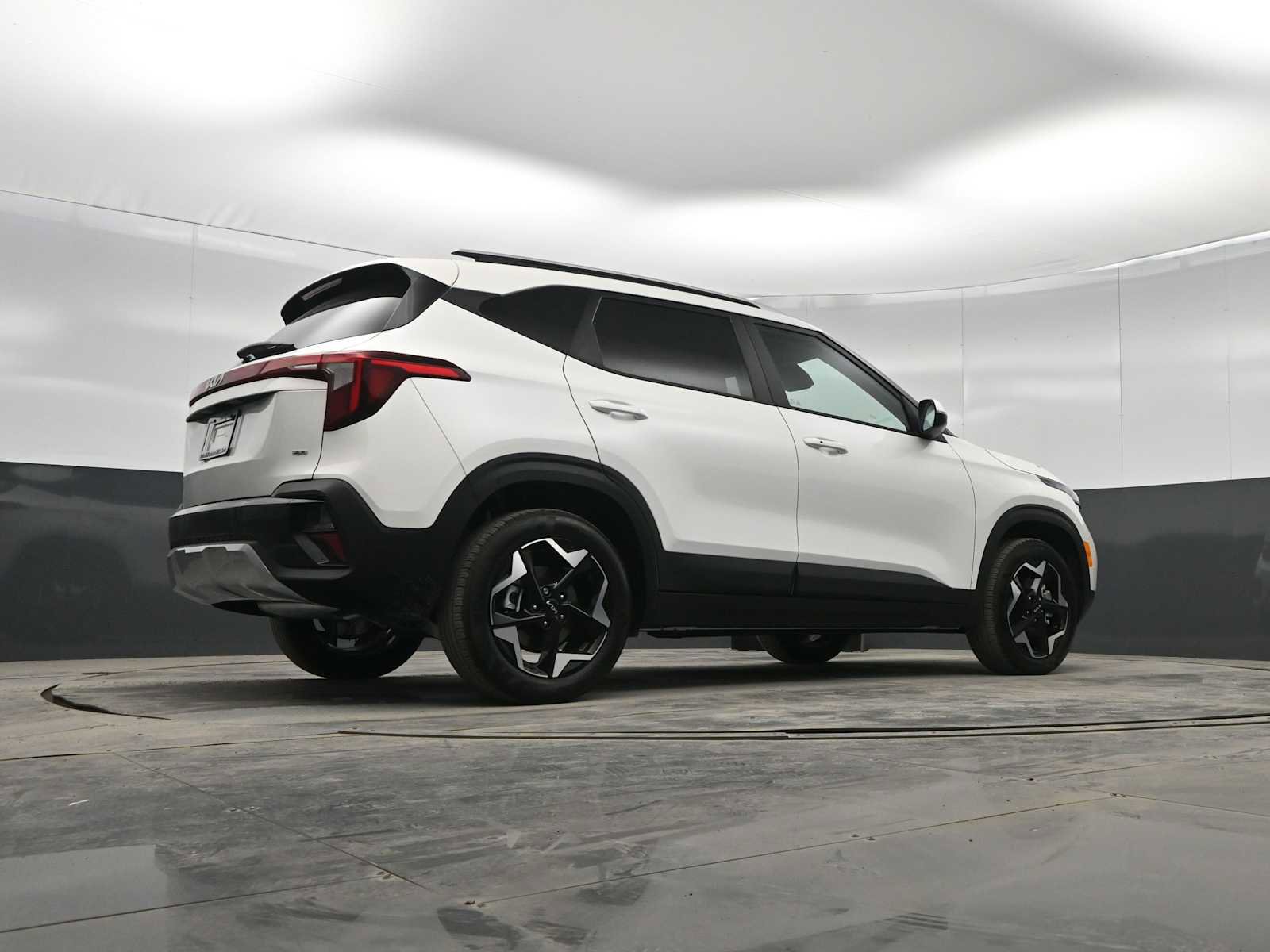 Used 2025 Kia Seltos S image 36