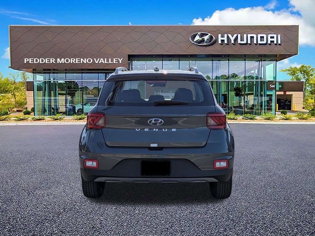 New 2026 Hyundai Venue SEL FWD image 5