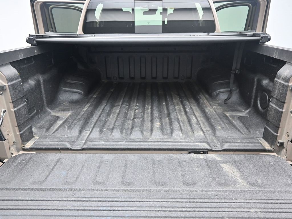 Used 2023 Nissan Frontier PRO-4X w/ Technology Package image 17