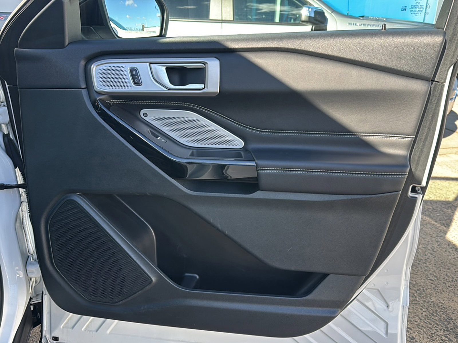 Used 2023 Ford Explorer ST w/ Equipment Group 401A image 13