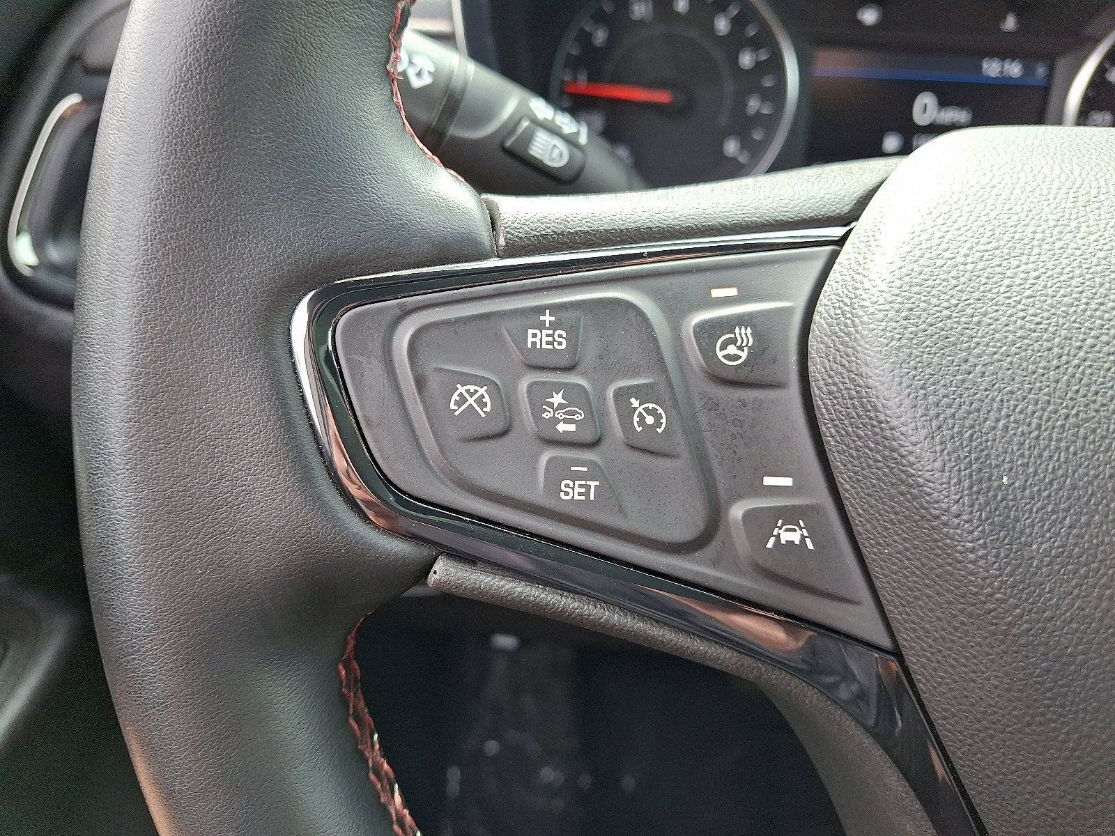 Used 2024 Chevrolet Equinox RS w/ RS Leather Package image 19