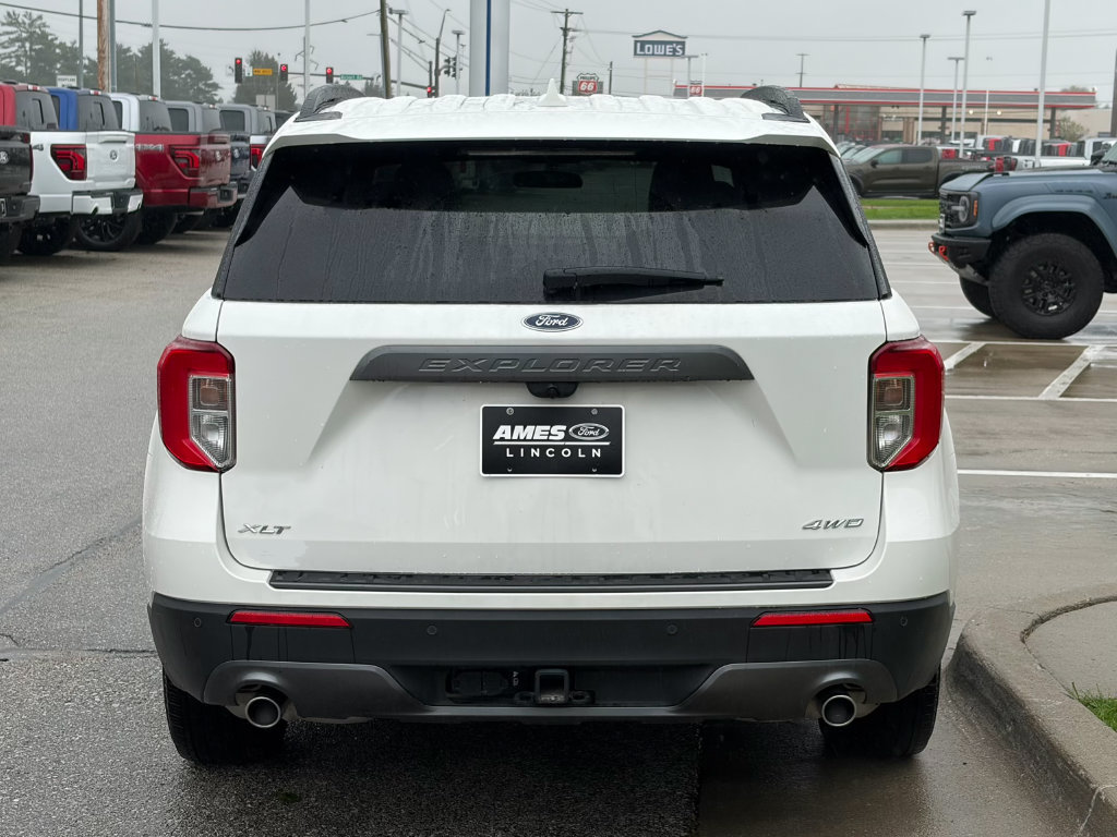 Certified 2023 Ford Explorer XLT w/ Equipment Group 202A AWD/4WD image 5