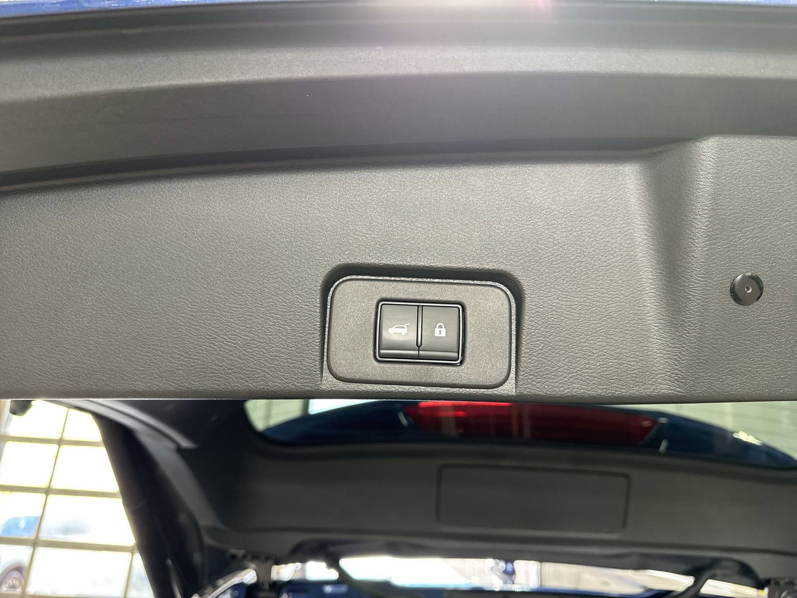 Certified 2023 Nissan Rogue Platinum w/ Platinum Premium Package AWD/4WD image 43