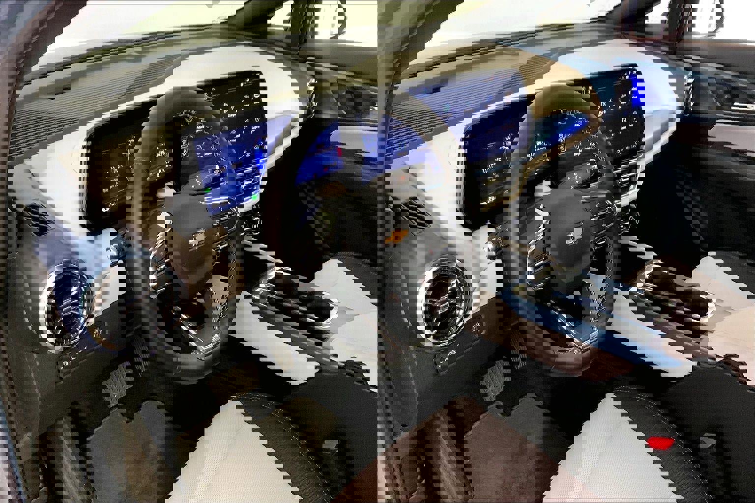 Used 2025 Chevrolet Equinox EV LT FWD image 14