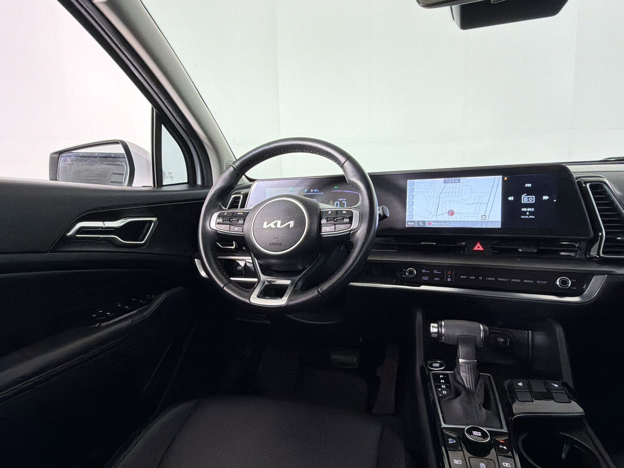 Used 2024 Kia Sportage EX FWD image 27