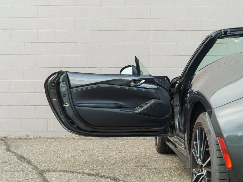 Used 2024 MAZDA MX-5 Miata Grand Touring w/ Weather Package RWD image 16