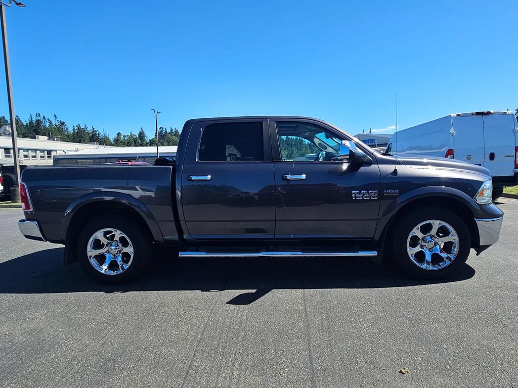 Used 2016 RAM 1500 Laramie AWD/4WD image 2