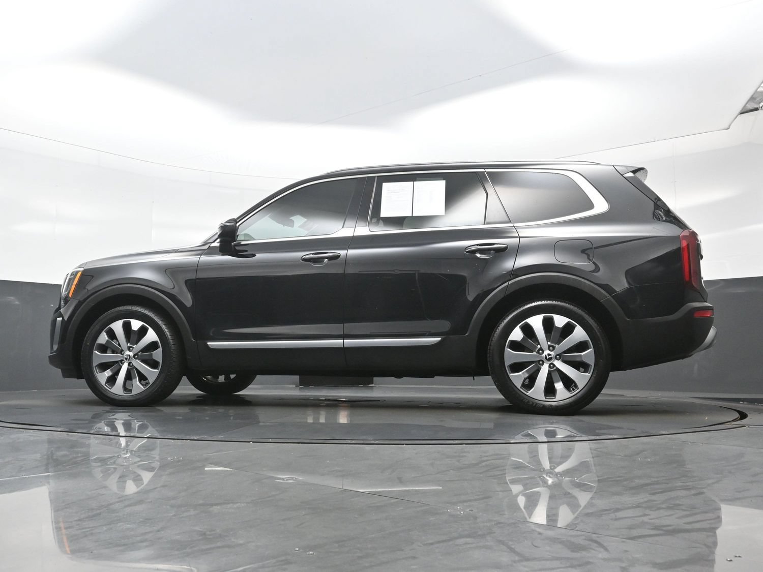 Used 2020 Kia Telluride S AWD/4WD image 33