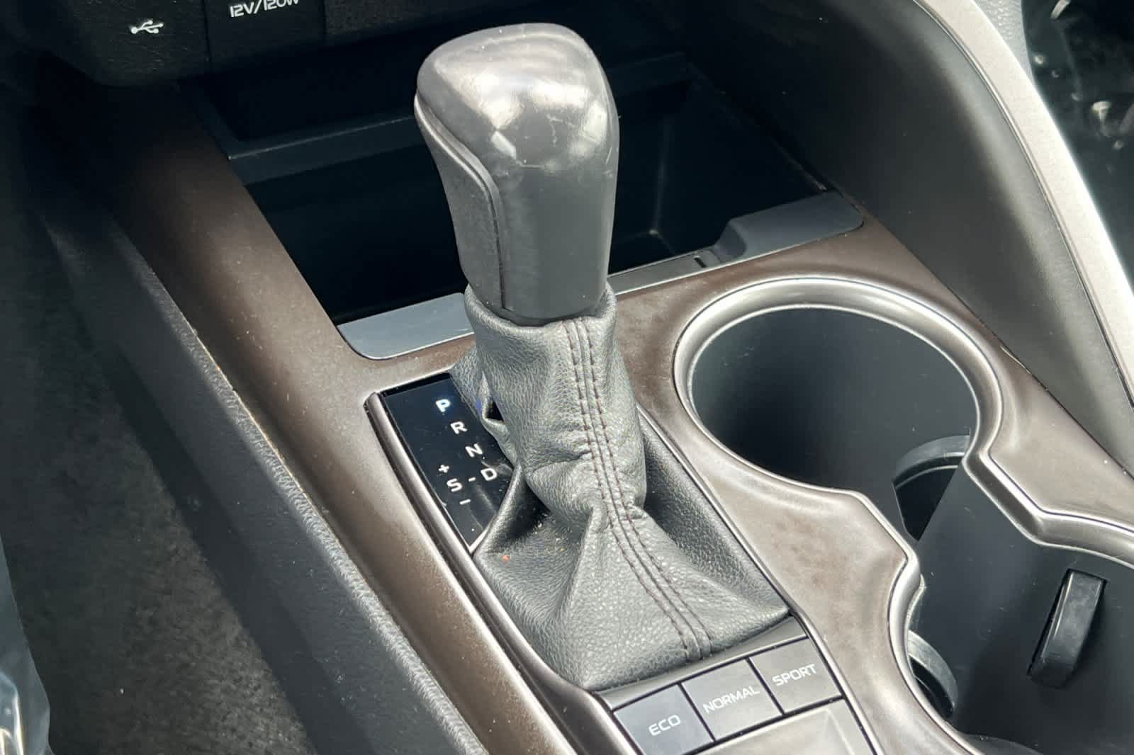 Certified 2022 Toyota Camry SE FWD image 21