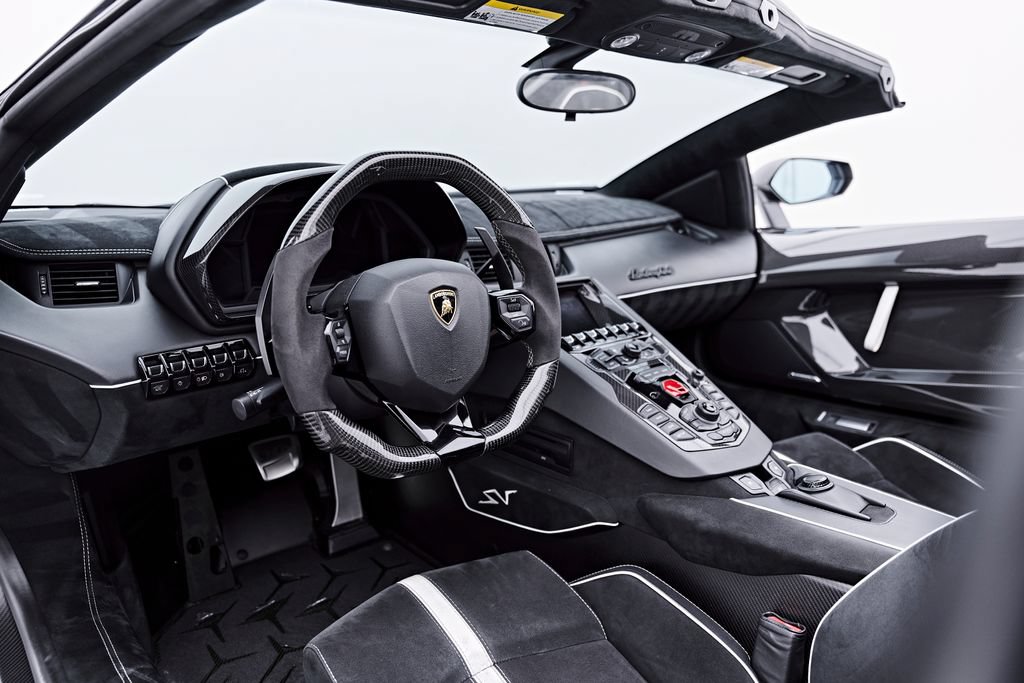 Used 2016 Lamborghini Aventador LP 750-4 Superveloce AWD/4WD image 2