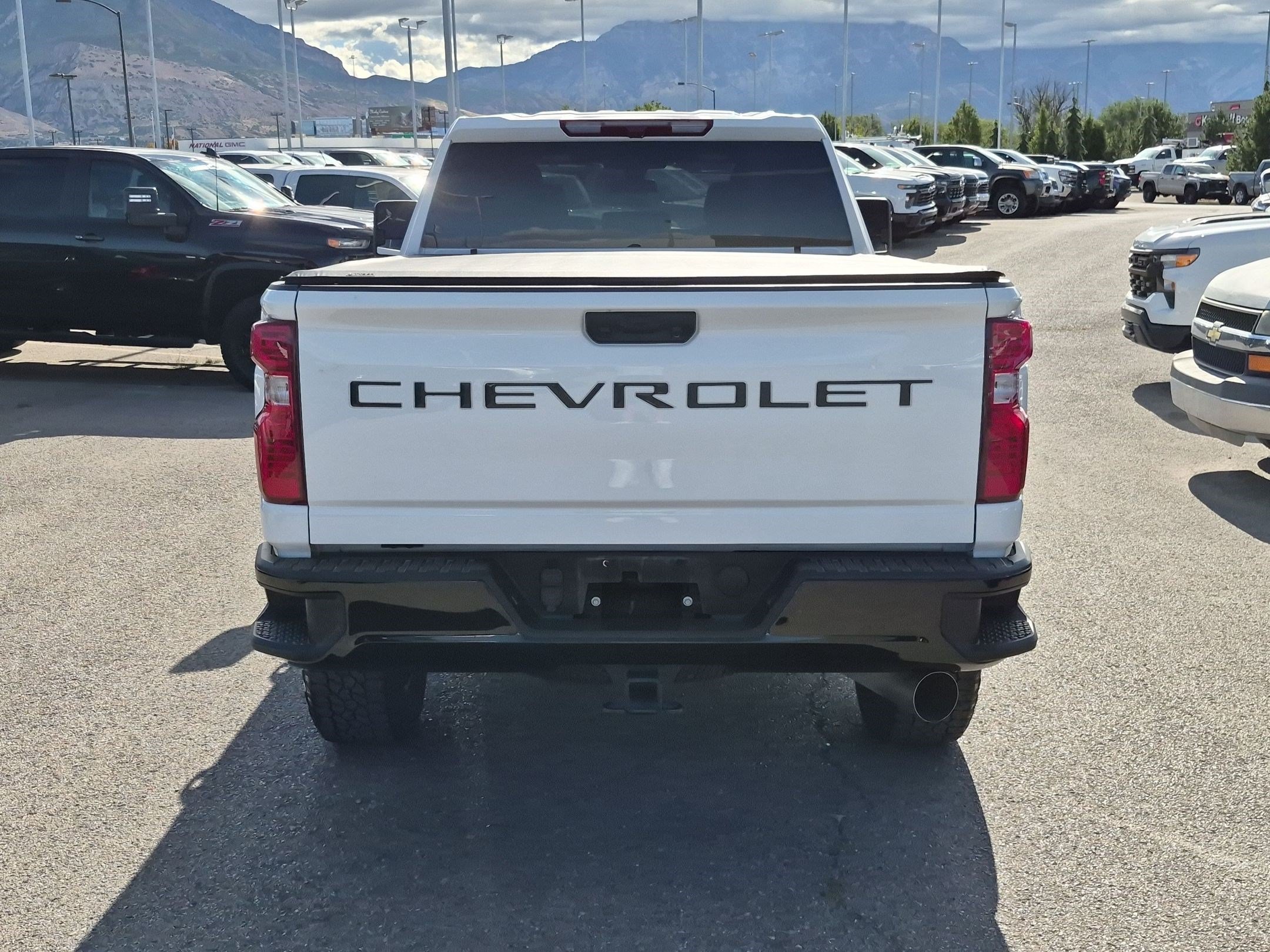 Used 2022 Chevrolet Silverado 2500 Custom w/ Gooseneck/5TH Wheel Package AWD/4WD image 4
