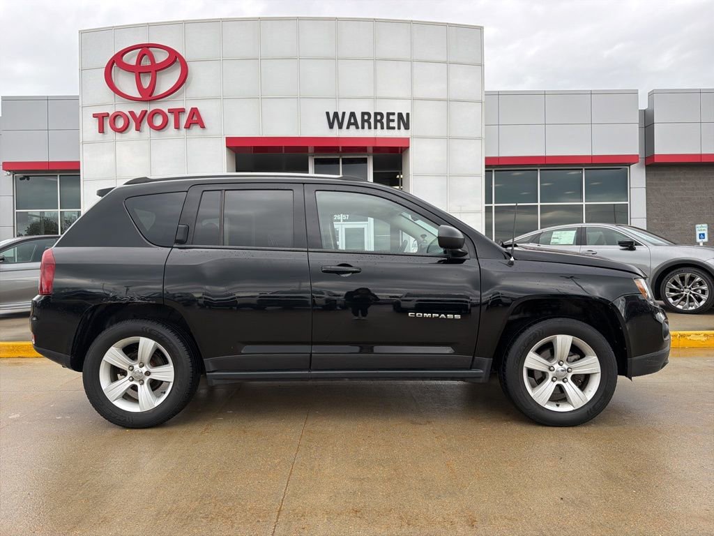 Used 2016 Jeep Compass Sport w/ Power Value Group image 3